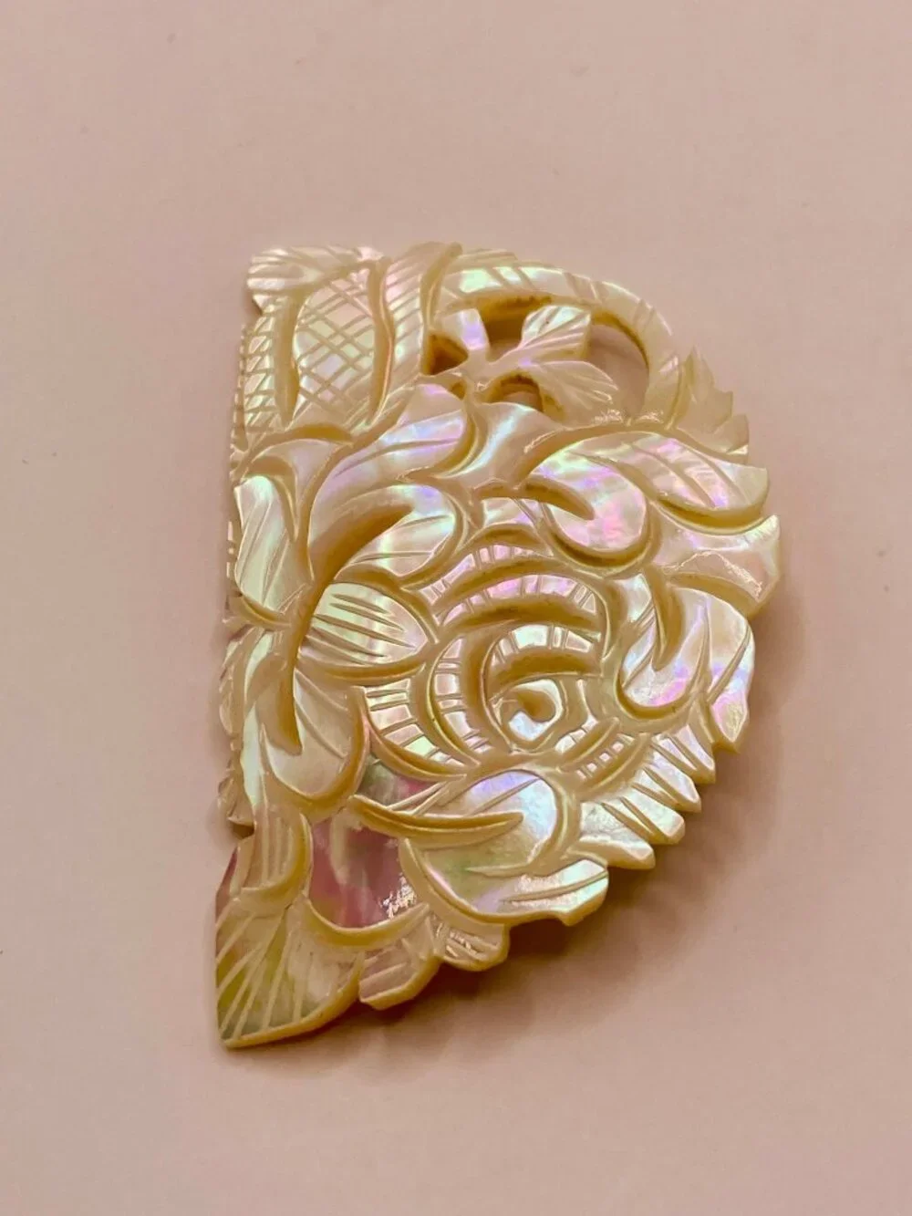 Vintage Taiwan 1970's Carved Mother Of Pearl Floral Rose Brooch Pin -34B